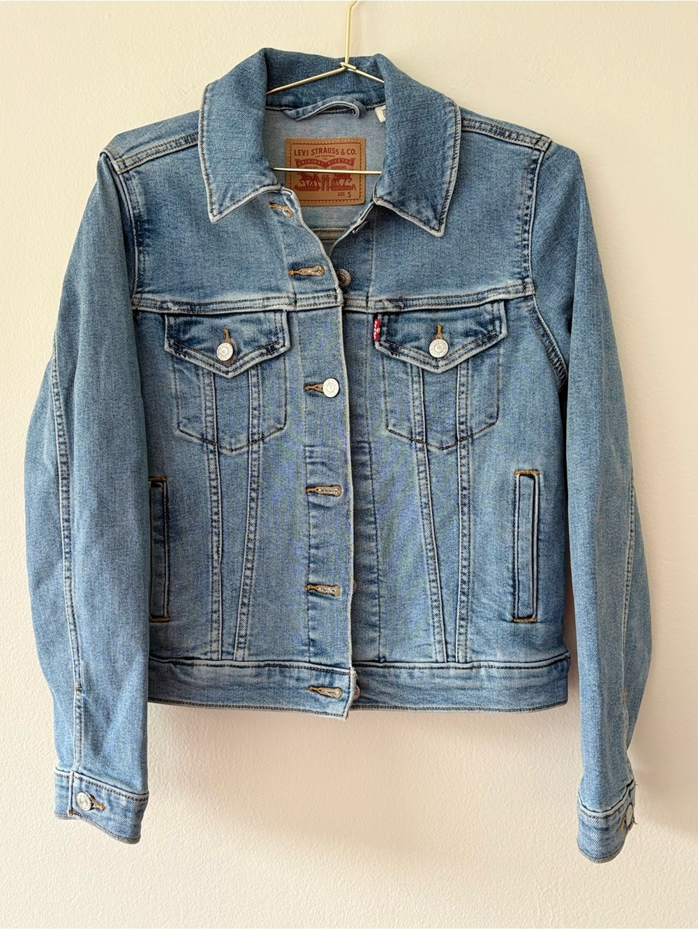 Levi’s Original Trucker Jean Jacket Light Wash Denim Size Small